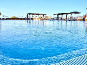 Nice apartment with communal pool